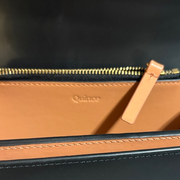 Quince Black Leather Shoulder Bag - Picture 2 of 4